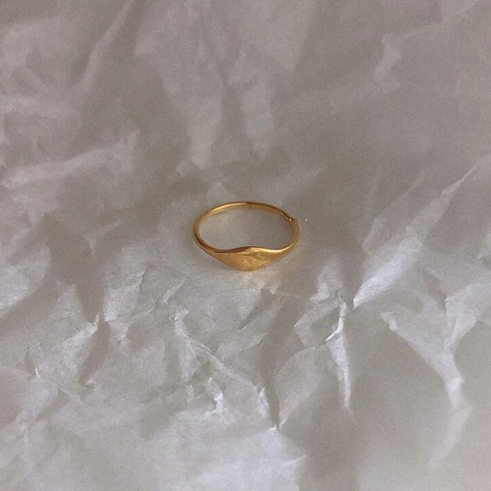 Simple Wholesale Custom Fashion Stainless Steel Women Jewelry 18K Gold Plated Laser Engraved Blank Signet Rings