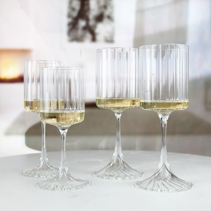 Customized Vertical stripe champagne and wine glasses moet chandon champagne glasses
