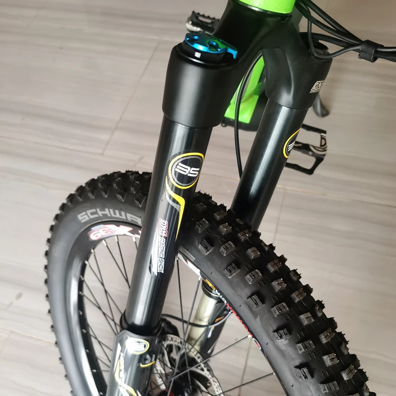 Electric shock absorption adult outdoor cycling bicycle  fat tire lithium battery assisted electric dirt bike mid drive motor