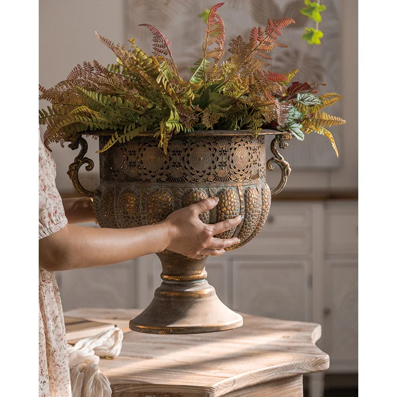 Home Decor Gold Vintage Big Decorative Metal Flower Vases Metal Vases for Living Room