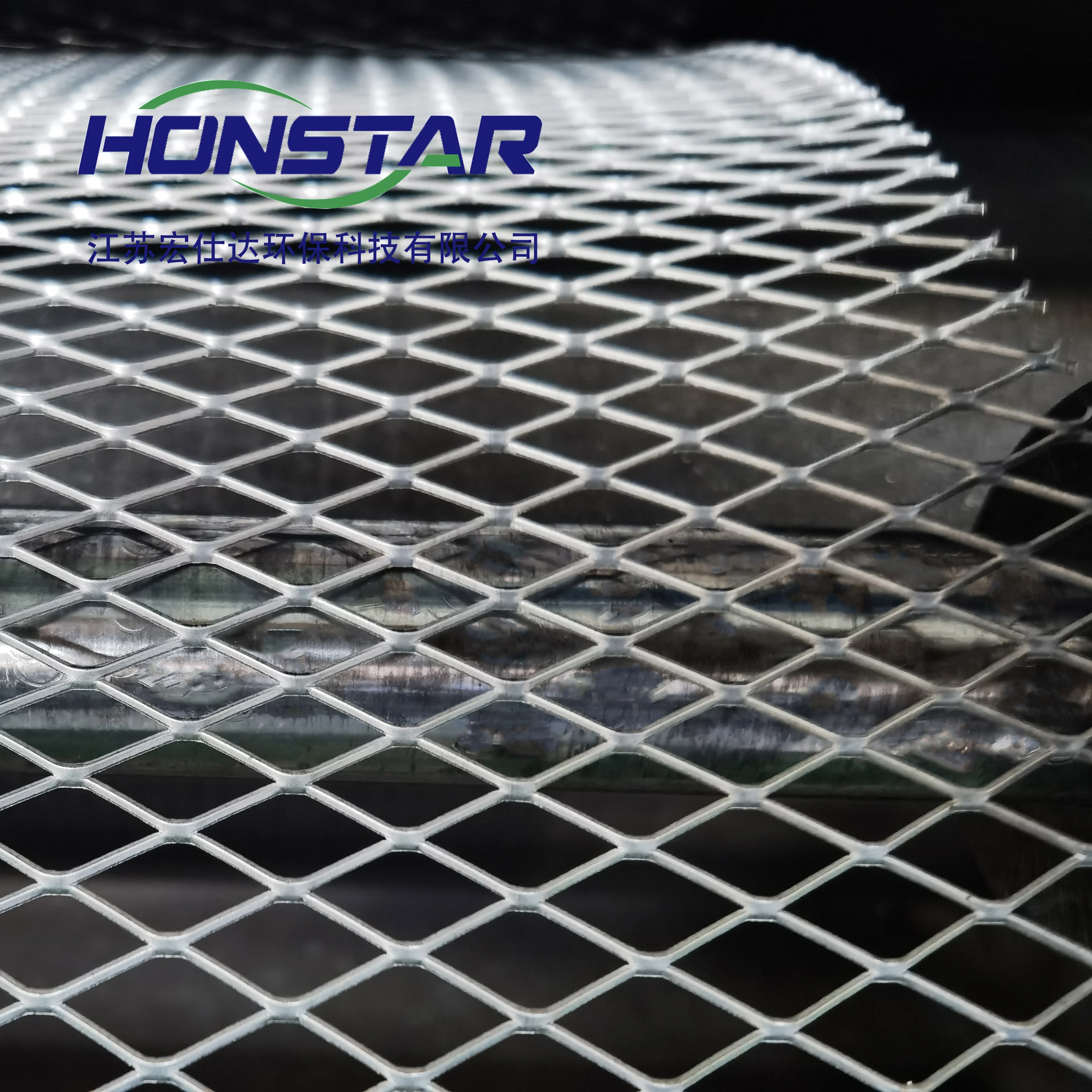 OEM of expanded metal mesh for air filter cartridge and Fence  panels  grids walkways Protections  barres