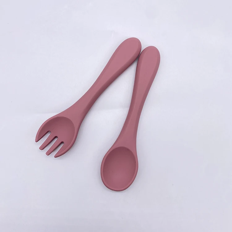 Custom Logo Bpa Free Utensils Best Toddler Essentials Food Grade Silicone Baby Self Feeding Set