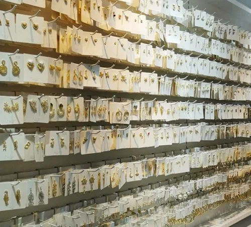 Серьги продаваемые килограммовыми 120 ~ 160 парами большой опт в европейском и американском стиле хип-хоп азиатского африканского стиля