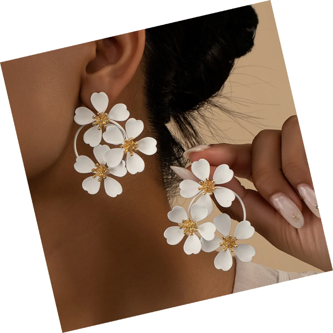 DAIHE Exquisite Design Jewelry Ear Ornaments White Green Black Large 3 Flower Shape Retro Style Earring