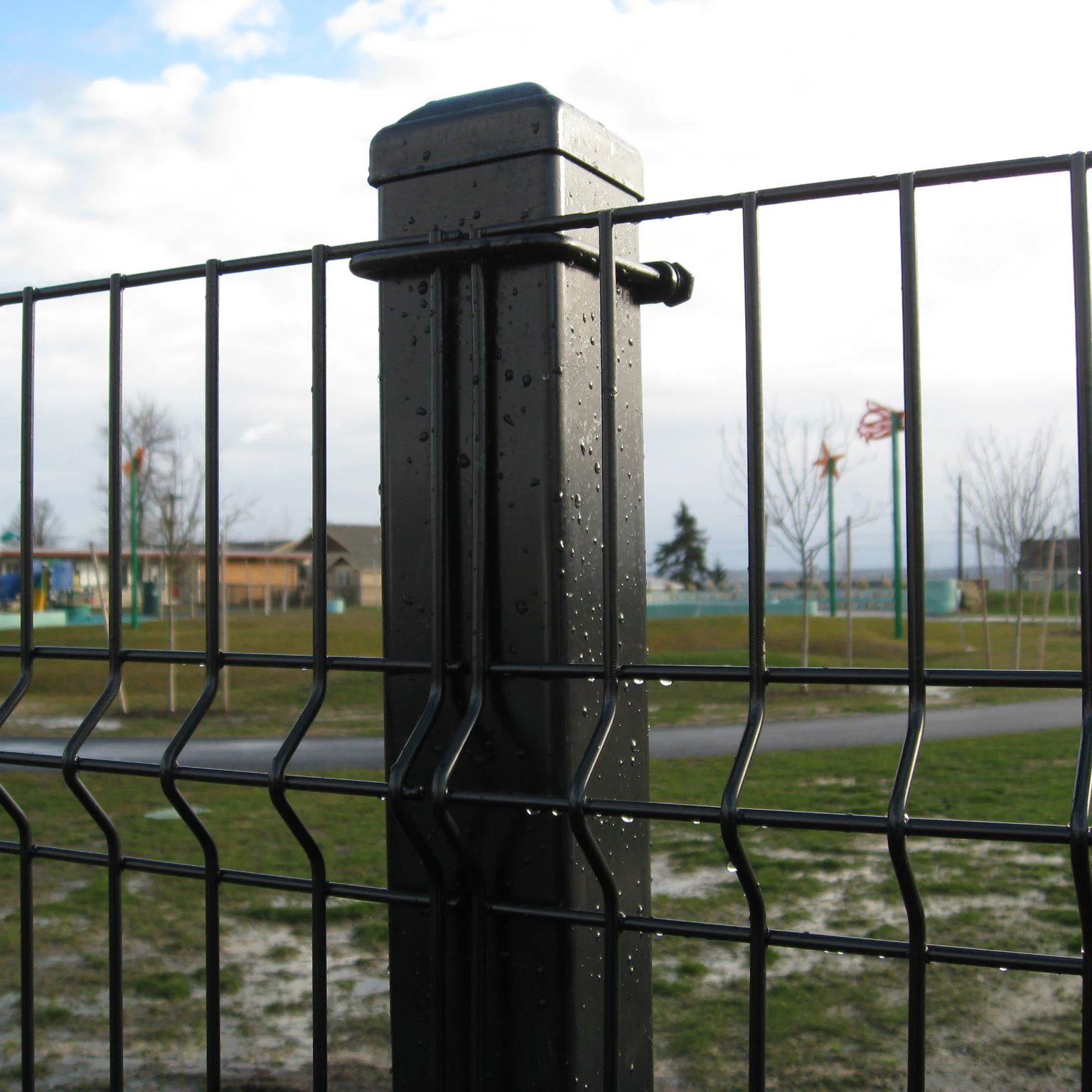 3D curved square post home garden fence welded wire mesh fence kenya