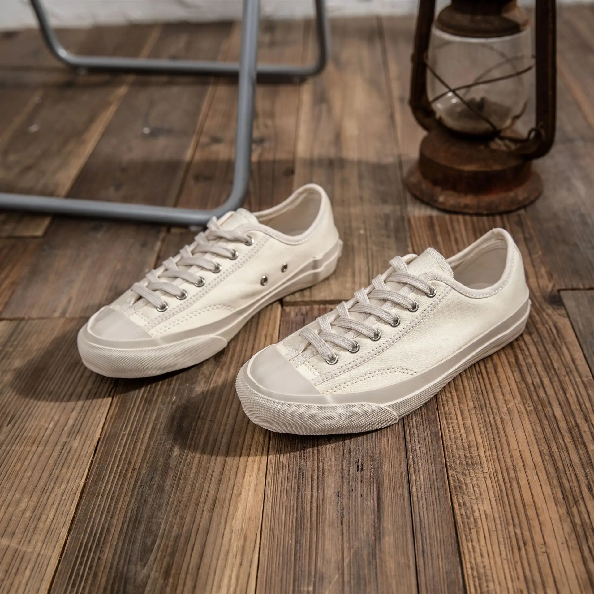 High Quality Low MOQ 200 Pairs Customize Brand Logo Color Vulcanized Canvas Shoes Sneakers for Men and Women