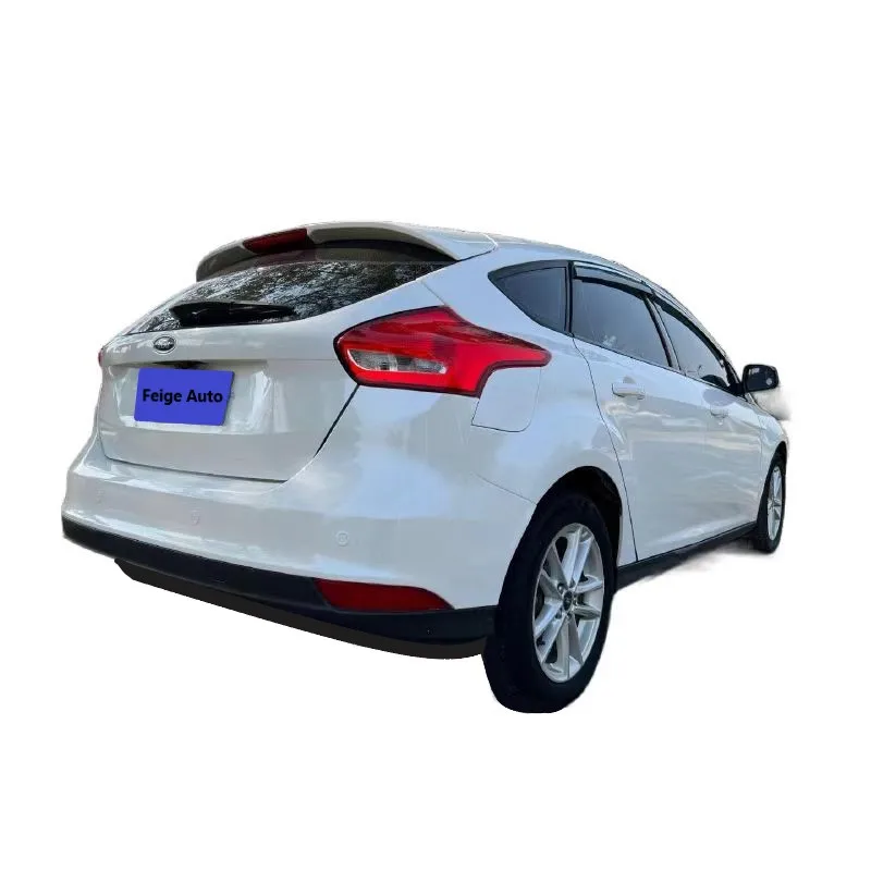 2017 Ford Focus EcoBoost 125 автоматический автомобиль Подержанный