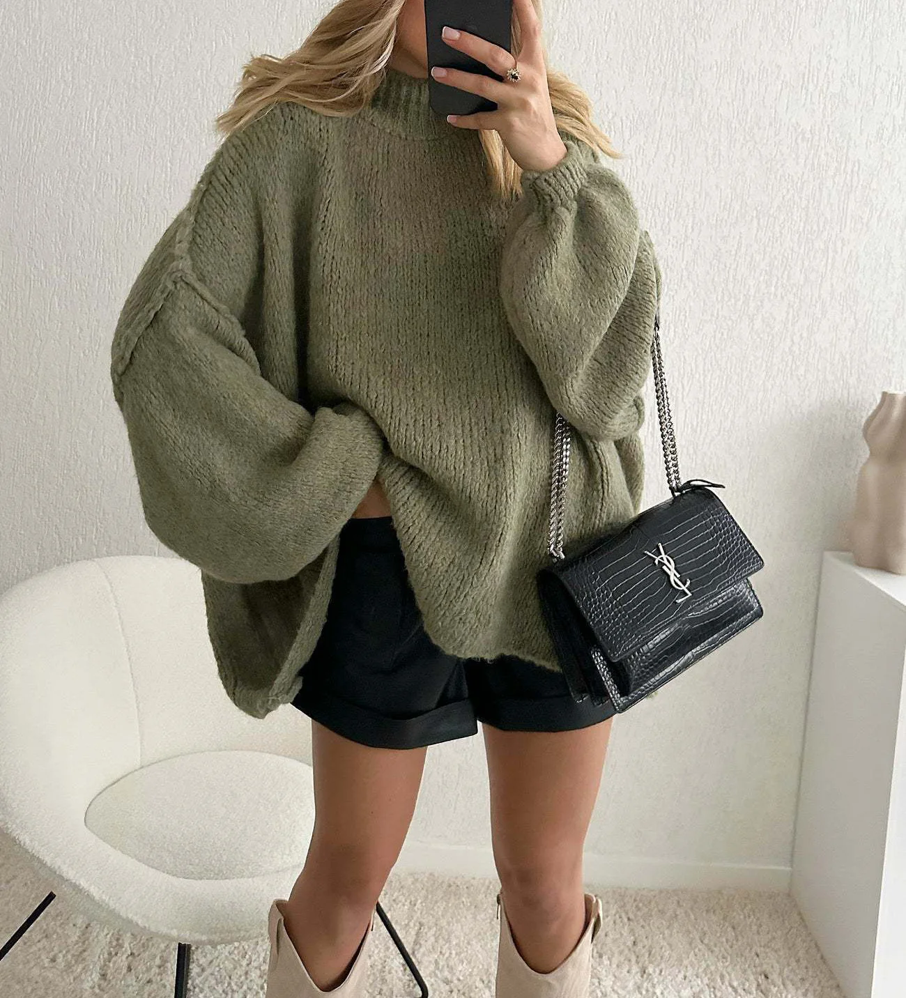 Custom Fashion Winter Loose Warm High Neck Casual Soild Color Thick Warm Long Sleeve Plus Size Knitted Pullover Sweater Women