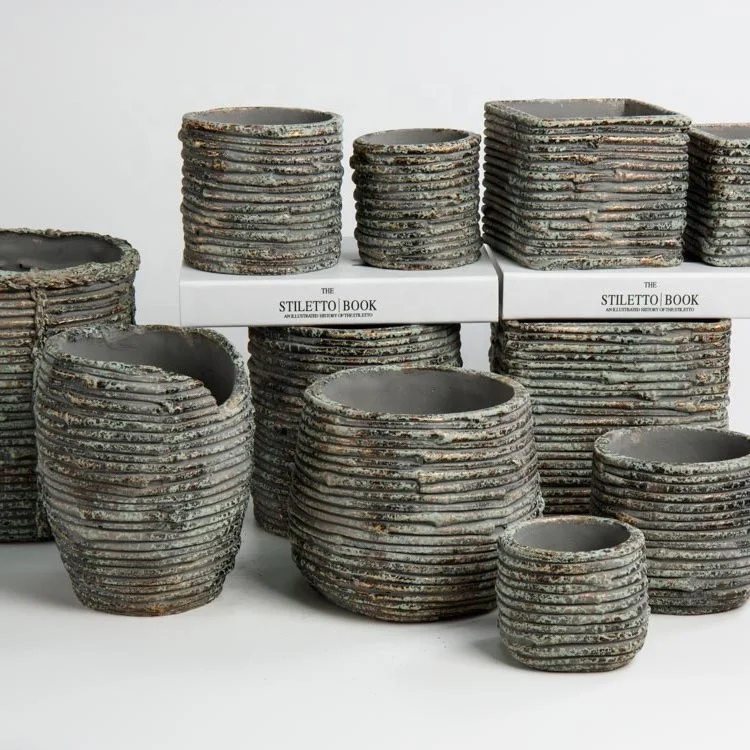 New Design Christmas Decorative Cement Home Decoration Small Succulent Pot for Green Plant