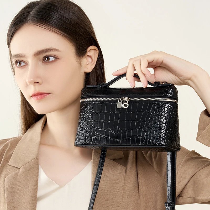 Cowhide Evening Party Clutch Bag Purse Luxury Hand Bag Designer Hands Bags For School