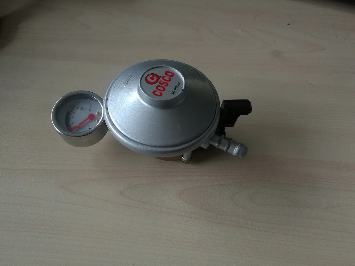 
LPG gas regulator with aluminium body and wheel 