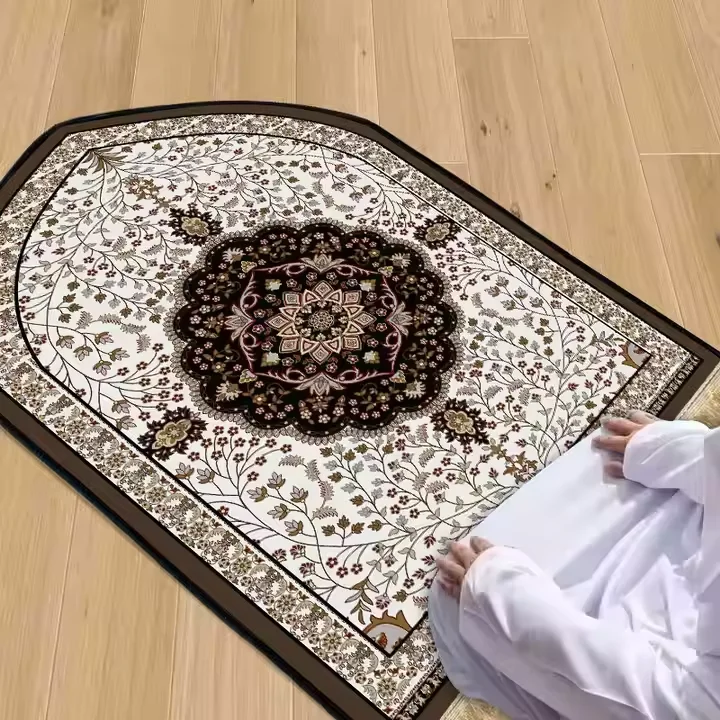 new design wholesale muslim  Prayer Mat soft fabric non slip material kneeling mat worship mat