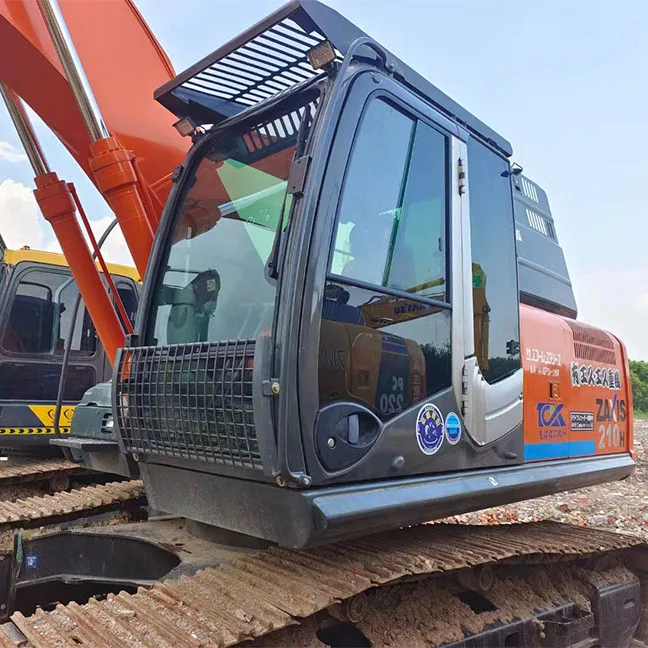 High Quality Used Komatsu Excavator Hitachi 210 in Excellent Condition 100% Ready Use Cheap Original Japan Secondhand Crawler