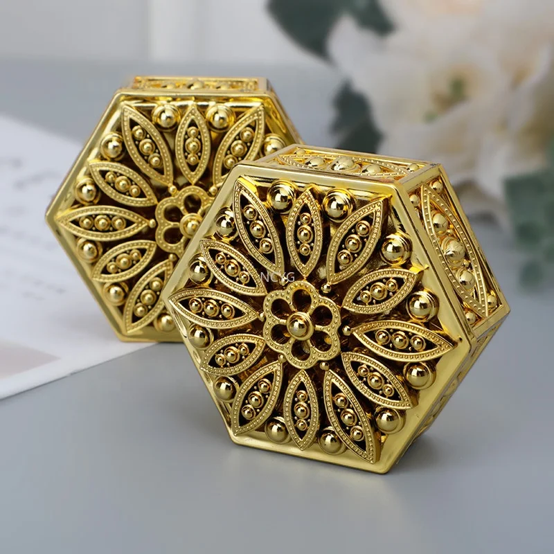 New Creative wedding candy box Hexagon shape hollow plastic gift boxes gold and silver plating candy boxes