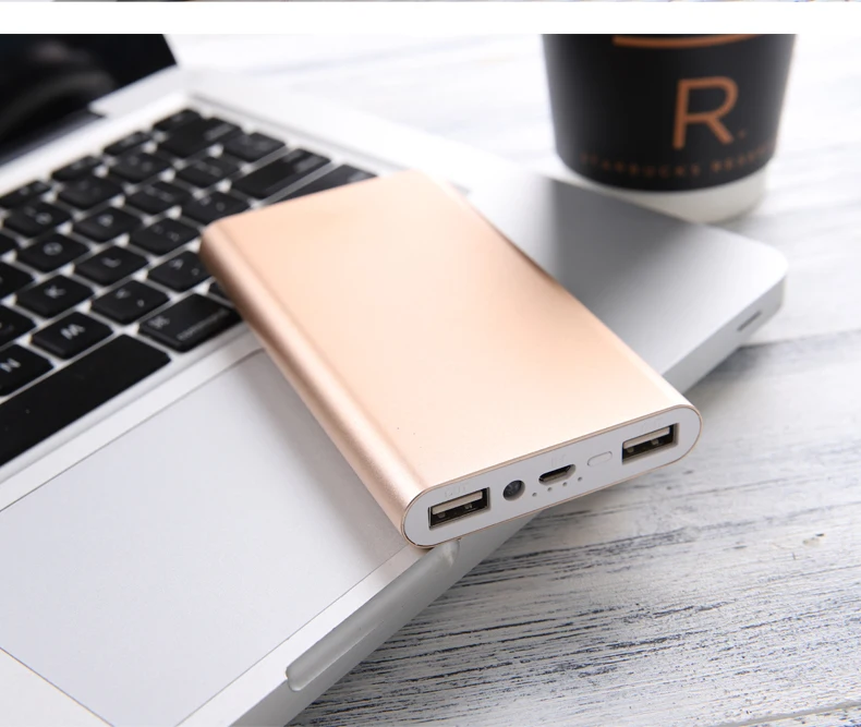 Metal Thin Power Bank 10000mAh Mobile Phone Chargers Lithium Batteries Can be Customized Portable 5000mAh Power Bank Supplies