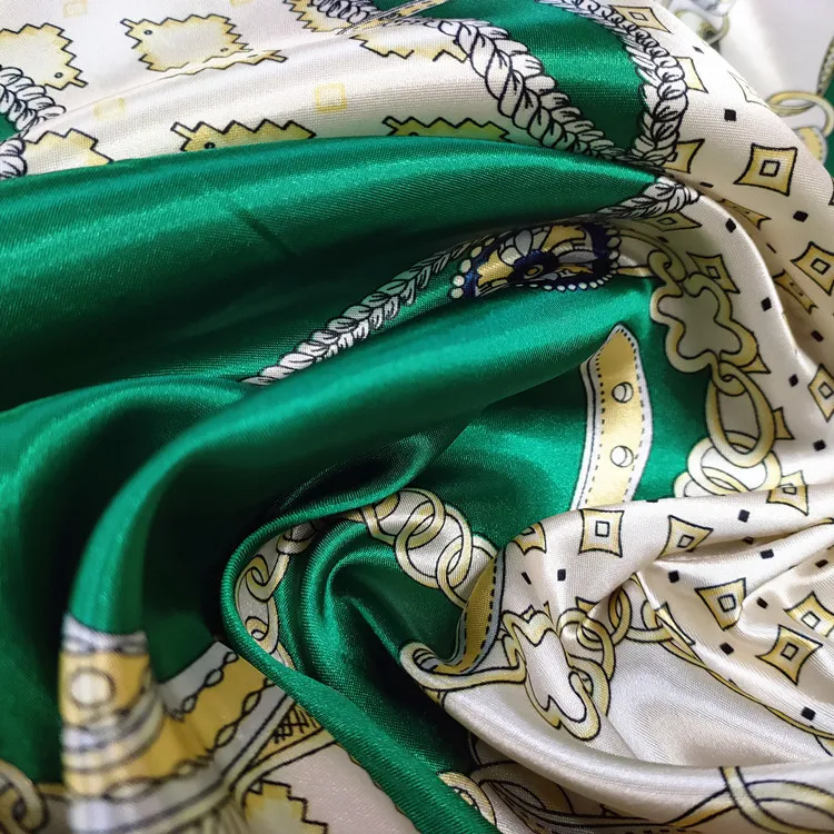 Factory Price Wholesale New Designs Silk Satin Fabric Digital Print Fabric for Lady Dress Lady Polyester Digital Printing Fabric