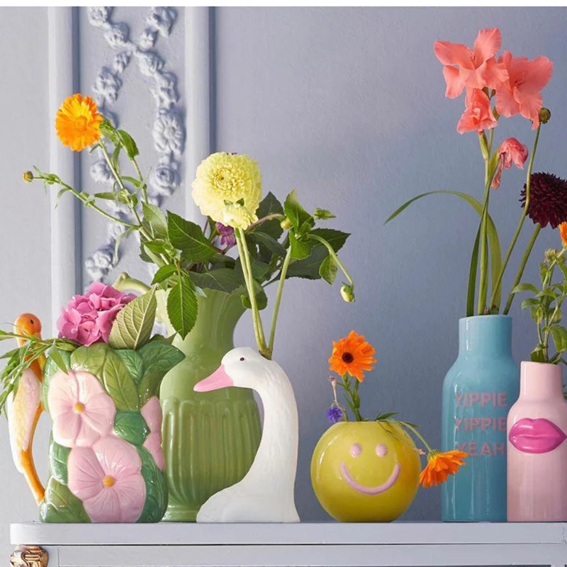 Wholesale Nordic modern pink swan ceramic vase ornaments white unglazed dried flower arrangement creative ornament