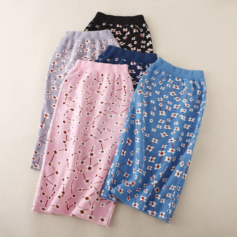 Knitted skirt A-line skirt in the long autumn 2024 new women winter floral skirt