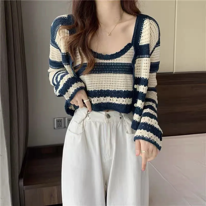 Vietnam Cambodia  Thailand  Malaysia  Indonesia  Philippines long sleeve sweater cardigan short striped singlet cardigan