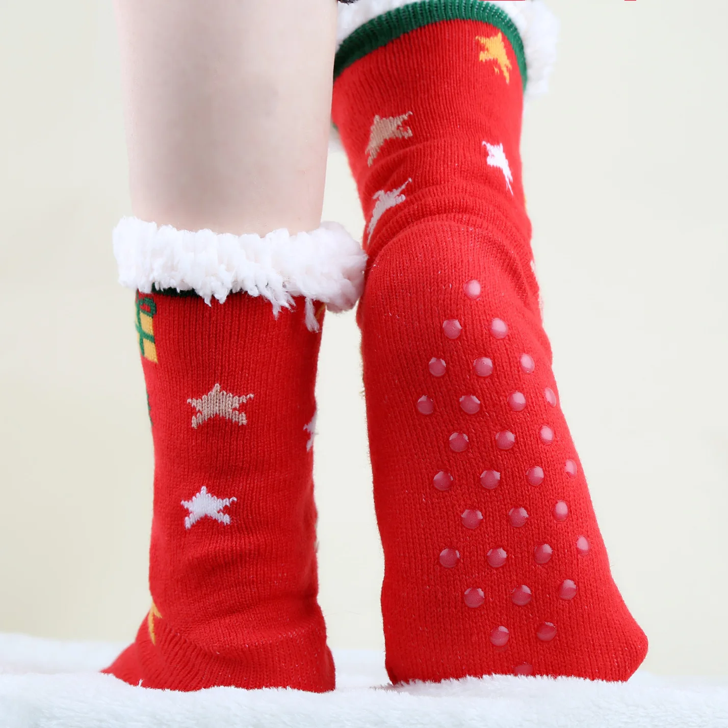 High Quality Custom Christmas Design Winter Warm Fuzzy Slipper Floor Anti Slip Fleece Socks