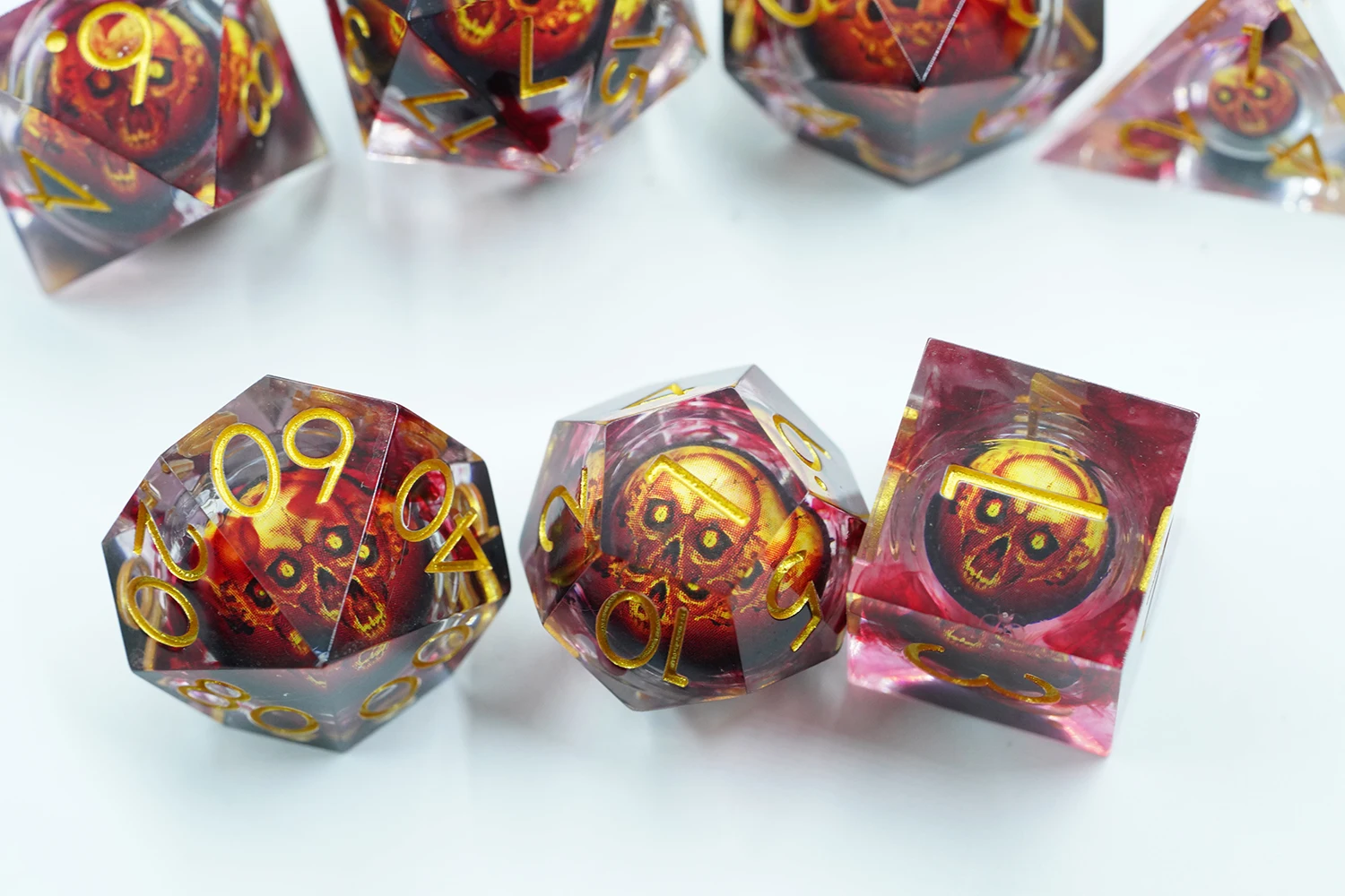 Skull Liquid Core Resin Dice Set d&d Blood Color Polyhedral RPG Liquid core Dice Full Set 7 pcs