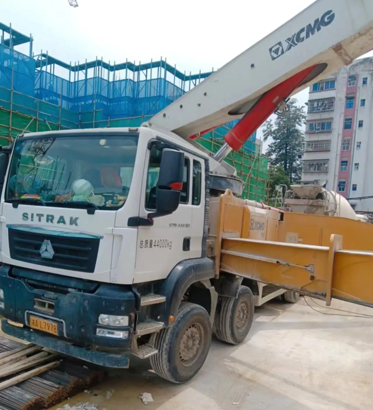 XCMG Official Second Hand 62m HB62V Truck Concrete Pump Used Diesel Mobile Concrete Pump For Sale