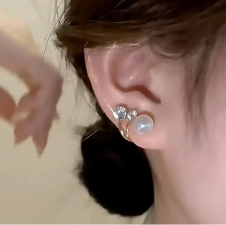 Fashion Pearl Heart Shape Stud Earring For Women Designer Jewelry Pearl Earrings French Fashion Vintage Luxury Earrings