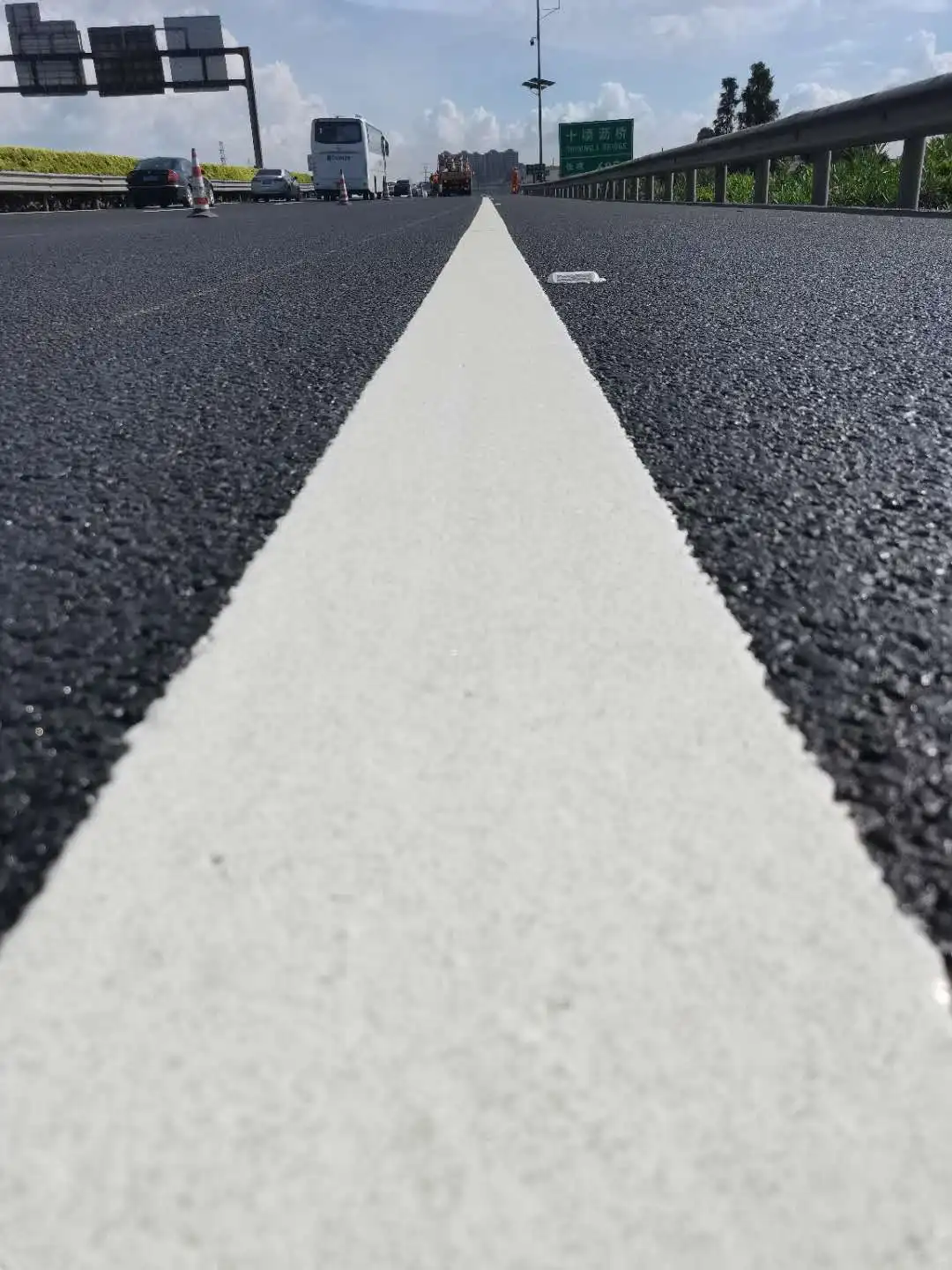 Traffic Road Line Marking Paint High Reflective Thermoplastic White Powder Coating Hot Melt Paint