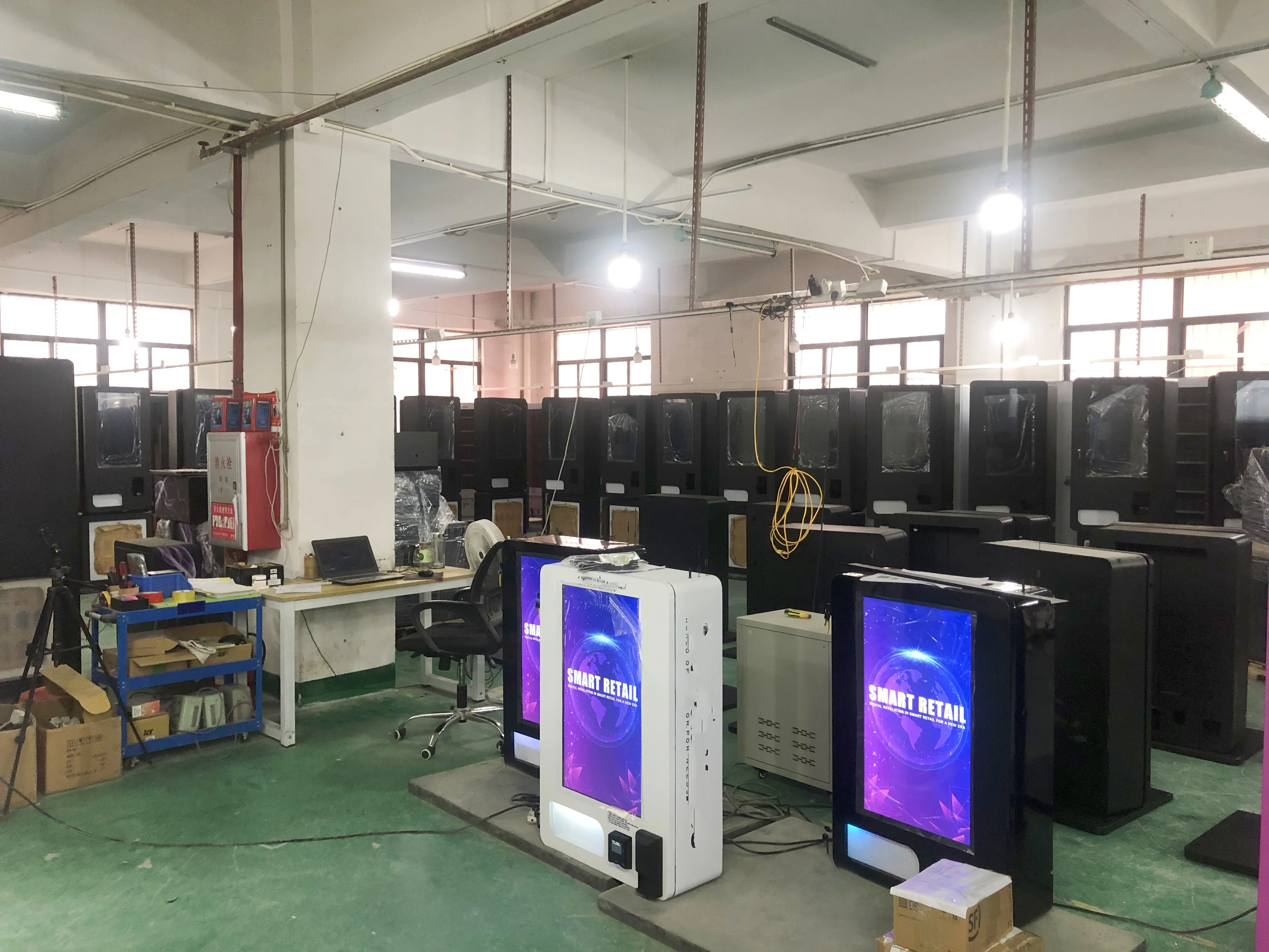 Touch Screen Wall Mounted Vending Machine Kiosk Wholesale Manufacture Sale Custom Small Vending Machine Mini