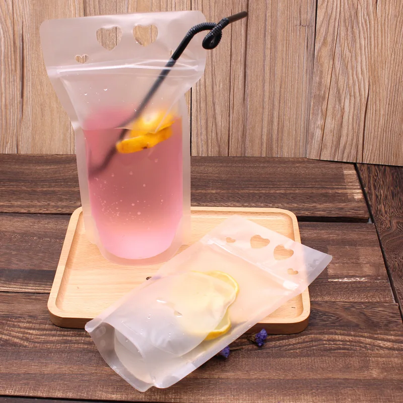 Cheap Custom Logo Clear Juice Drink Pouches Translucent Reclosable Hand Held Zipper Plastic Drinking Bags With Straw