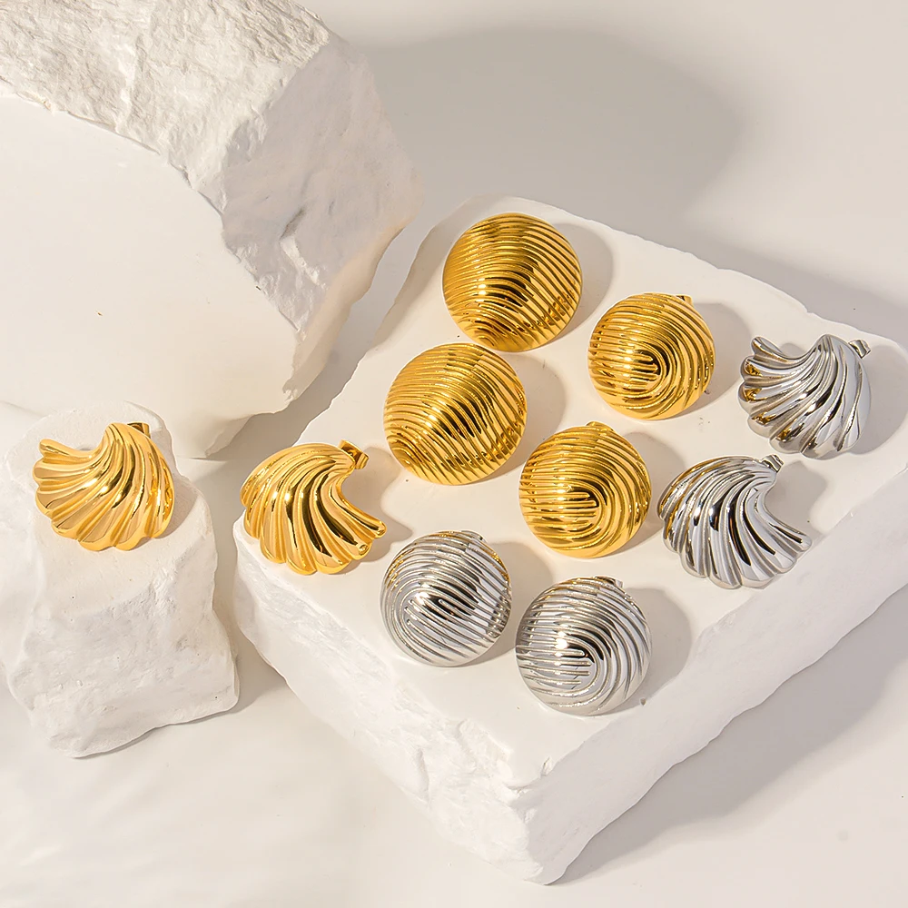 New Arrival Gold Plated Stainless Steel Texture Stripe Round Stud Earrings Water Wave Angel Wing Shape Shell Earrings