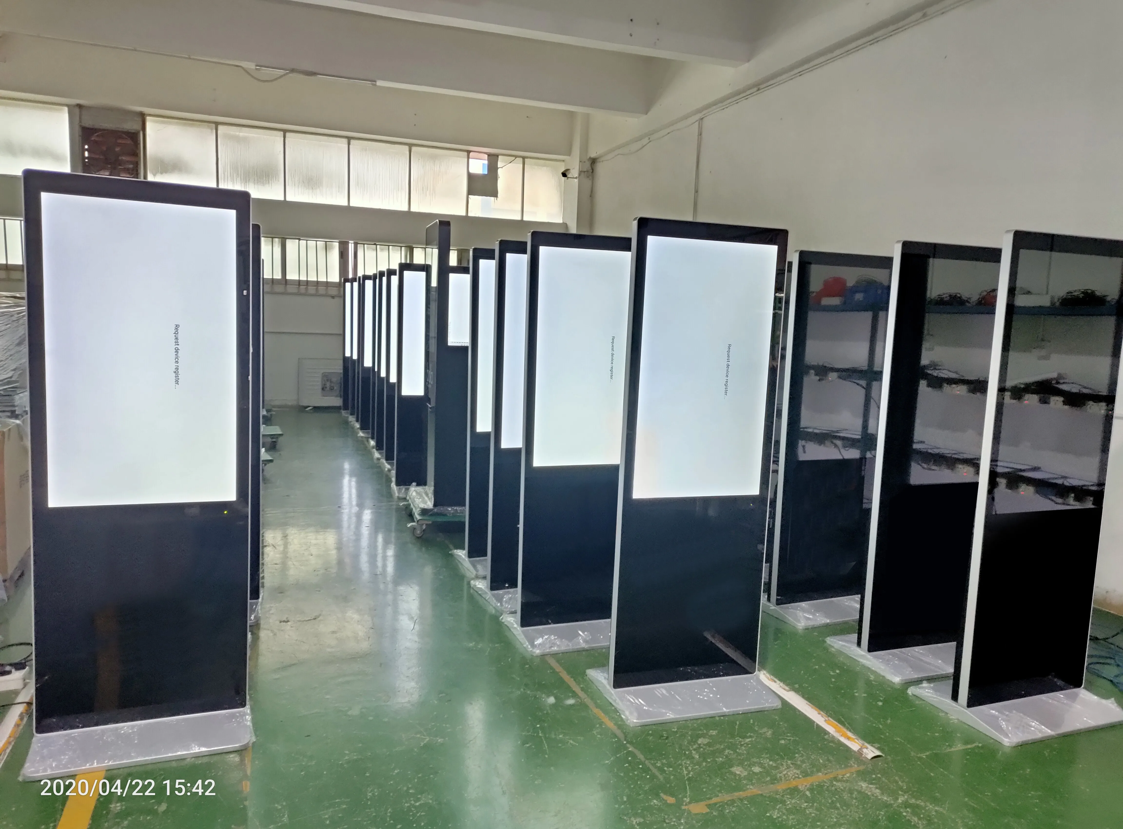 Multi Touch interactive advertising kiosks LCD screen android system indoor digital shop display tv for store 32-85 inches