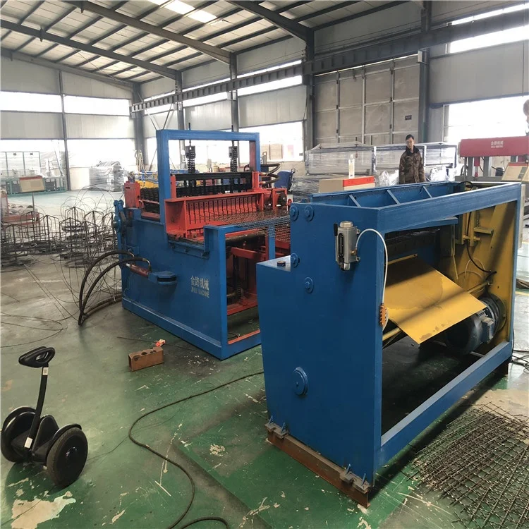 Full automatic knitting machine for crimped wire mesh machine