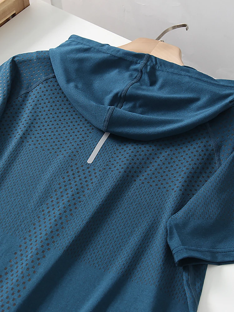 Plain Solid Color Polyester Hoodies Streetwear Hooded shirts Casualwear Sports Fitness Stylish Hoodies For Men