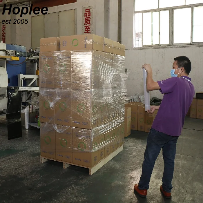 hand use protective film lldpe wrapping pallet film rolls plastic stretch wrap waterproof color customized sizes