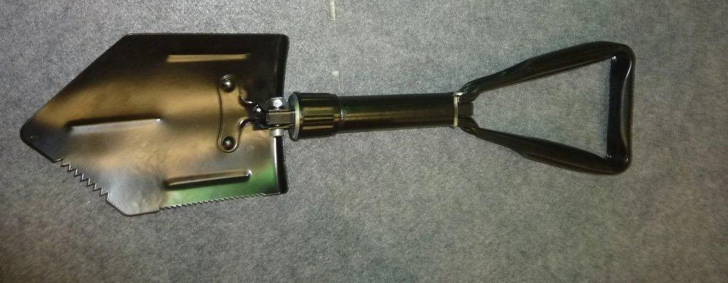 Multi Function Folding Camping Survival Shovel Steel Garden Fishing Tool Tri-fold Foldable Handle Emergency Shovel with Pick Axe