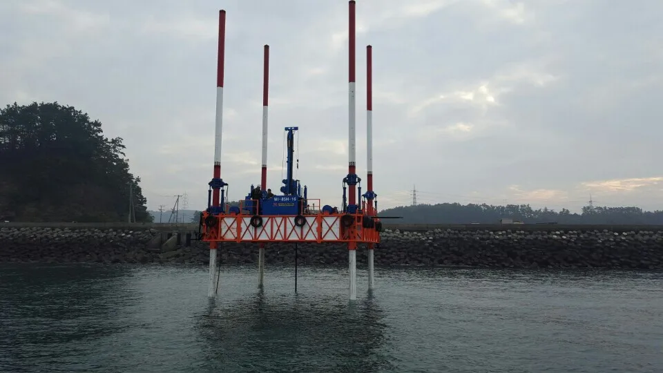 1000T Hydraulic Modular Customizable Steel Crane Landing Engine Work Boat Ship Barge