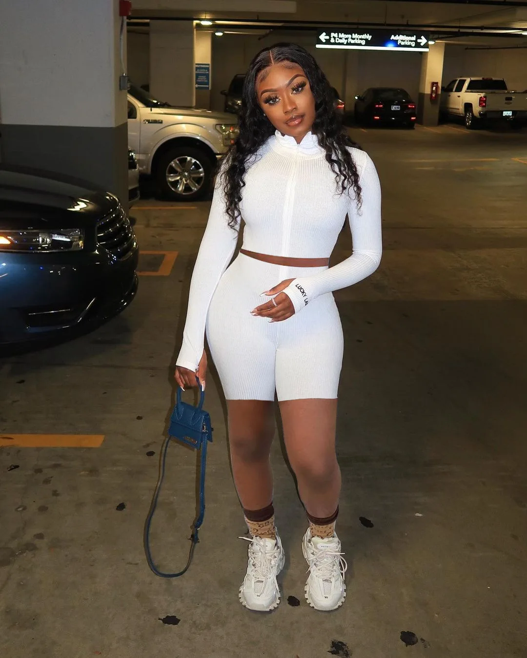 
2021 summer latest Sportsand leisure short sleeve sports wear set women solid color zipper up short sets women two piece outfits 