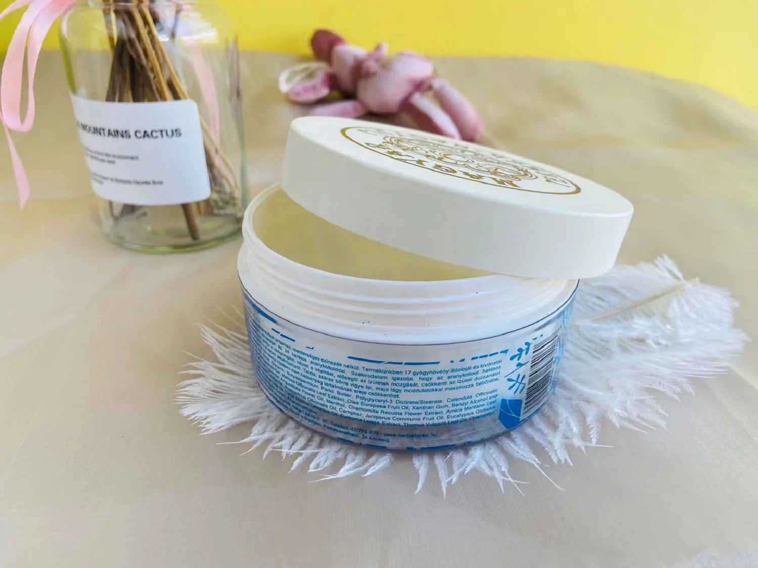 Round AS plastic cream jar 200g 300g and custom printing red yellow blue cosmetic jar