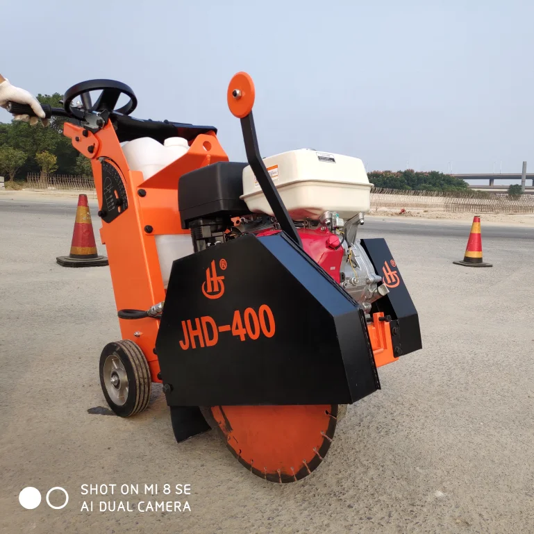 186F Diesel Road Concrete Cutter with 175mm Cutting Depth