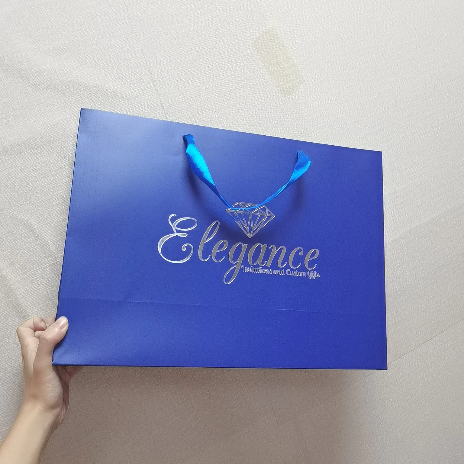 Custom Printing Logo loyal blue Shopping Bag Packaging Clothes Gifts Tote Cardboard Paper Bag With Ribbon Handle