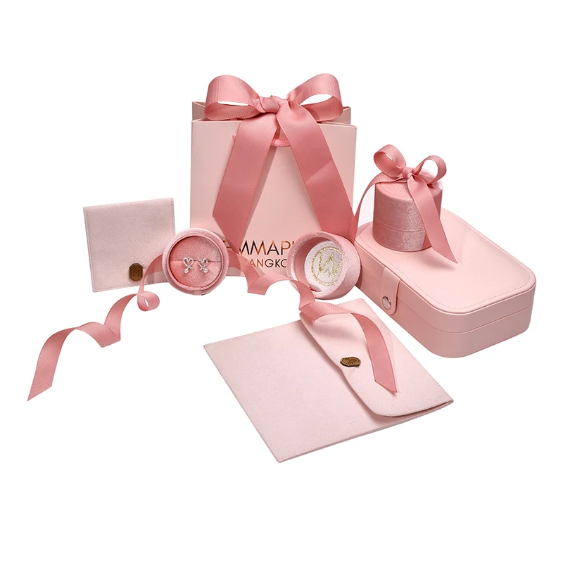 Customized Elegant Velvet Jewelry Packaging Box with Paper Gift Bag