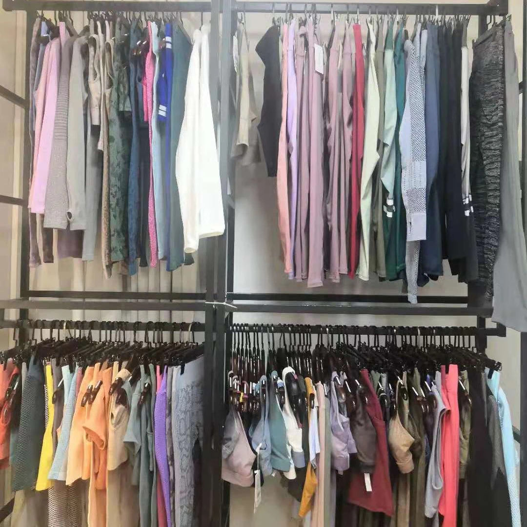 Free Sample Apparel stock stock,super discount Overruns Branded yoga set