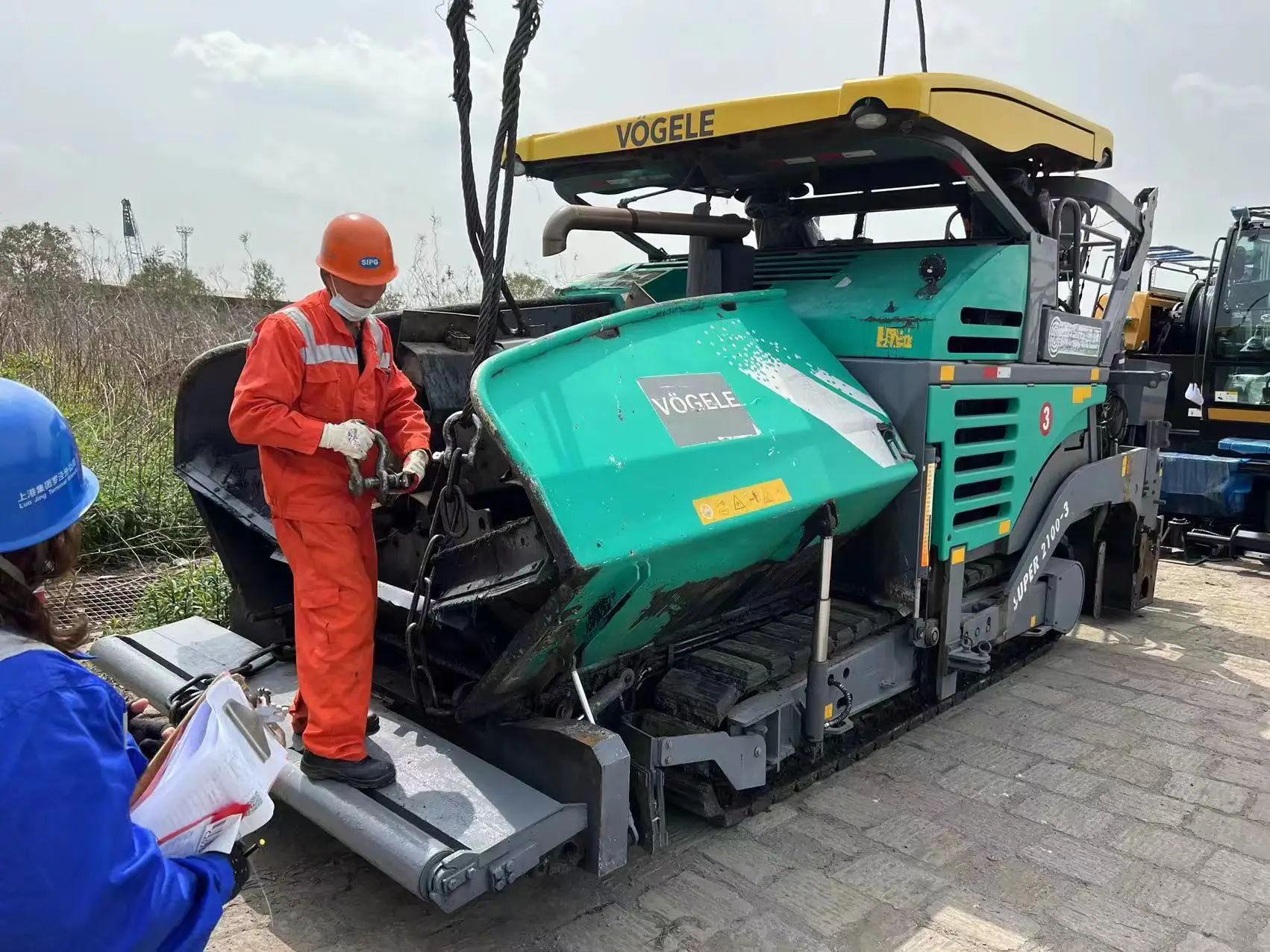 Used 2022 Year 1880-3 Base Construction Machinery Equipment Asphalt Paver Concrete Pump Spare Parts Top Brand Pakistan Provided