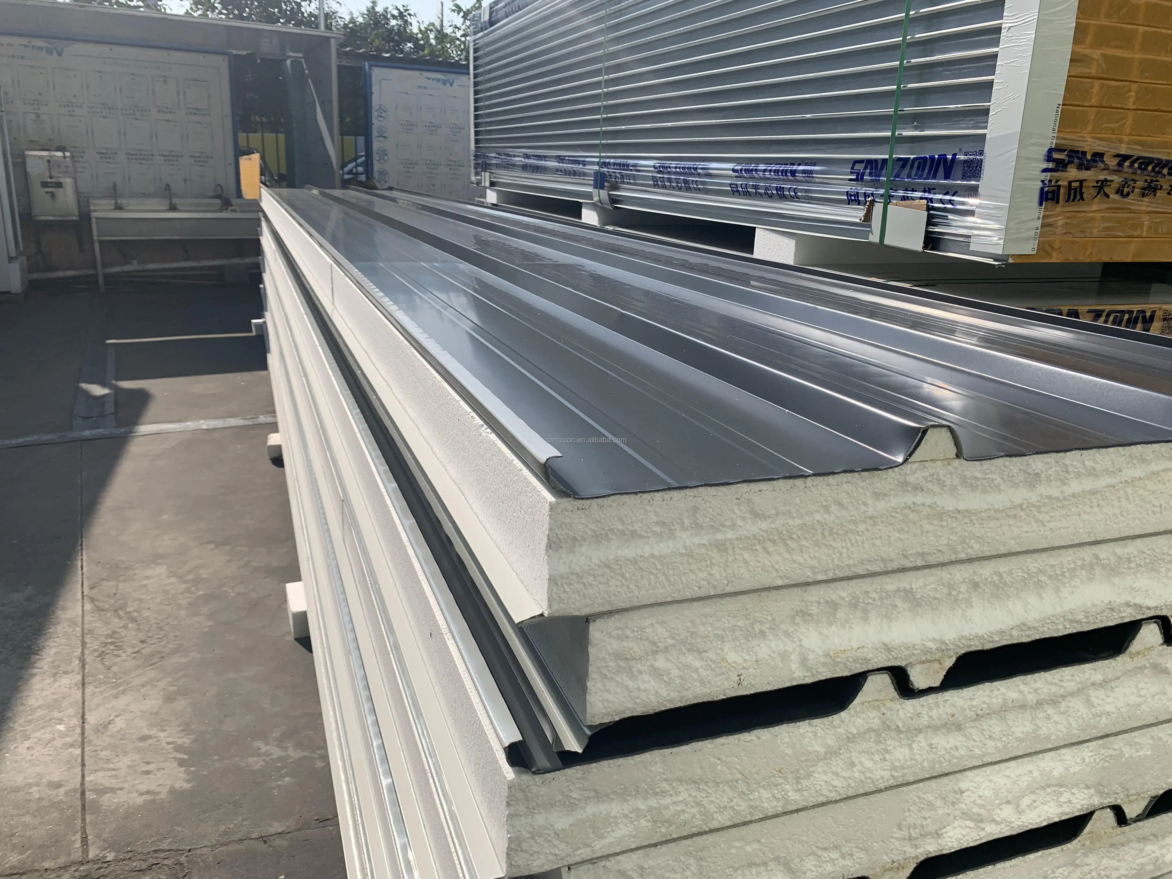Heat insulation, anti-noise, strong plasticity EPS roof composite steel plate manufacturers