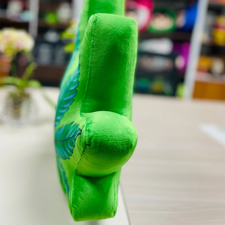 Wholesale Green Leaves Shaped Plush Pillow Cushions Factory Custom Plush Stuffed Green Leaf Pillow