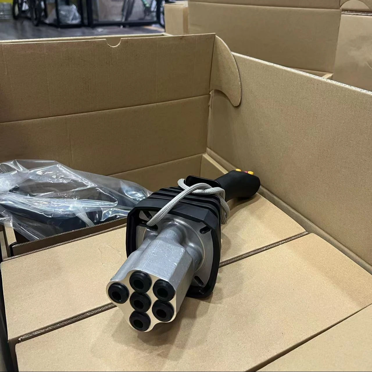 PN C9734111783 Machinery Parts Joystick Assy Pilot Valve C9734111783 In Stock