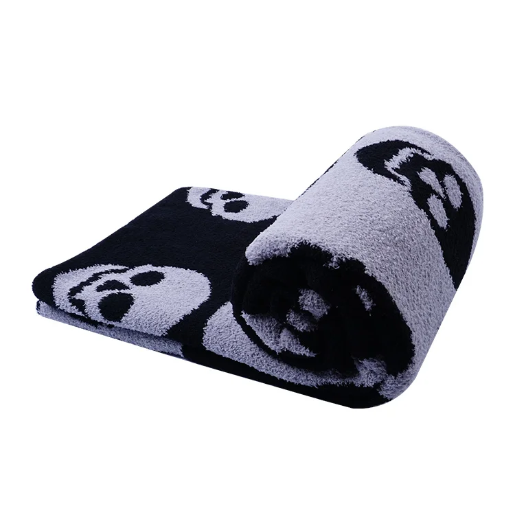 Aoyatex OEM Manufacturer Jacquard Knitted Baby Blankets 100% Polyester Custom Chunky Knit Blanket Throw for Home for Halloween