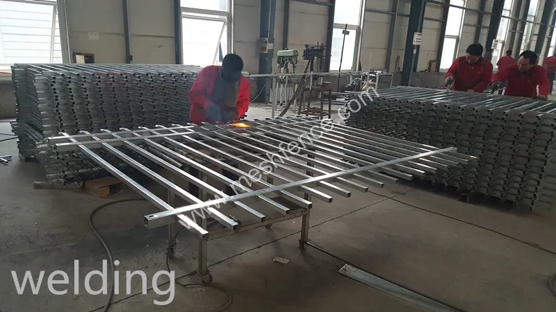 Adjustable heavy duty steel fence panels bend top wrought iron fencing black low price