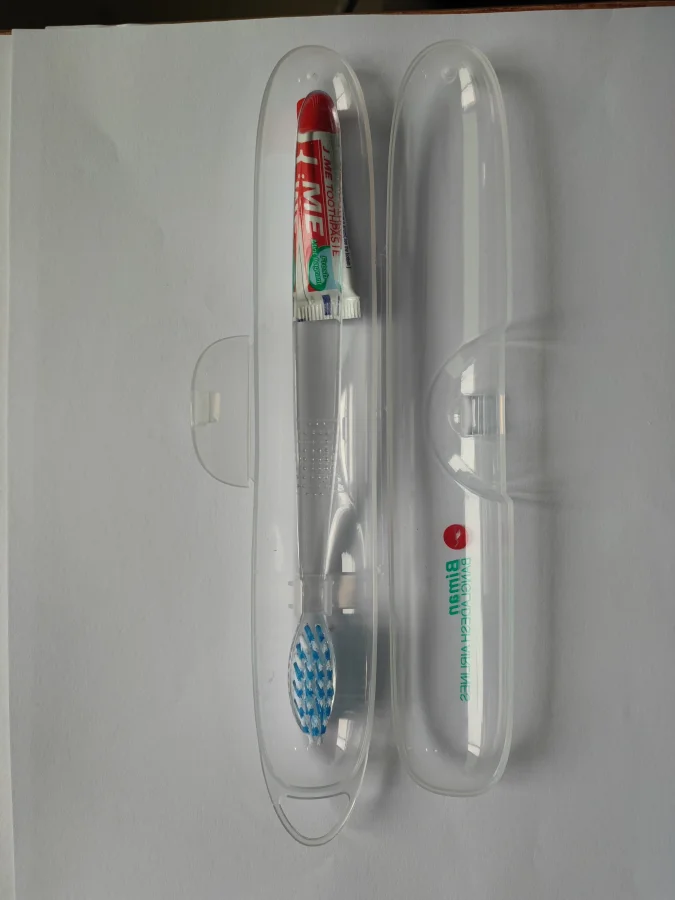2022 portable toothbrush, comb, toothpaste, hotel facilities, aviation, three-piece product